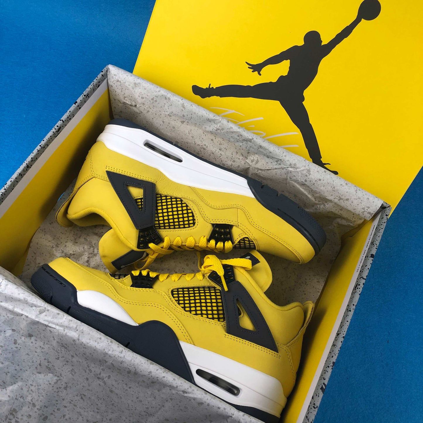 Jordan 4 "Lightning"