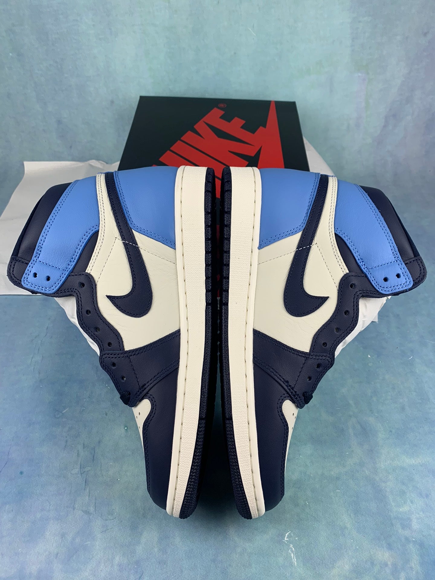 Jordan 1 High "Obsidian"