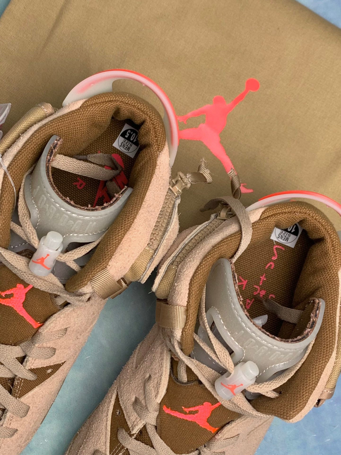 Jordan 6 Travis Scott "British Khaki"