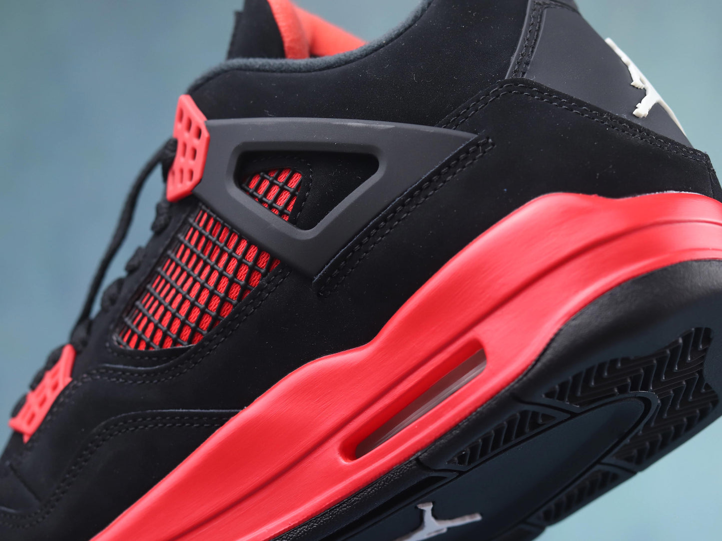 Jordan 4 "Red Thunder"