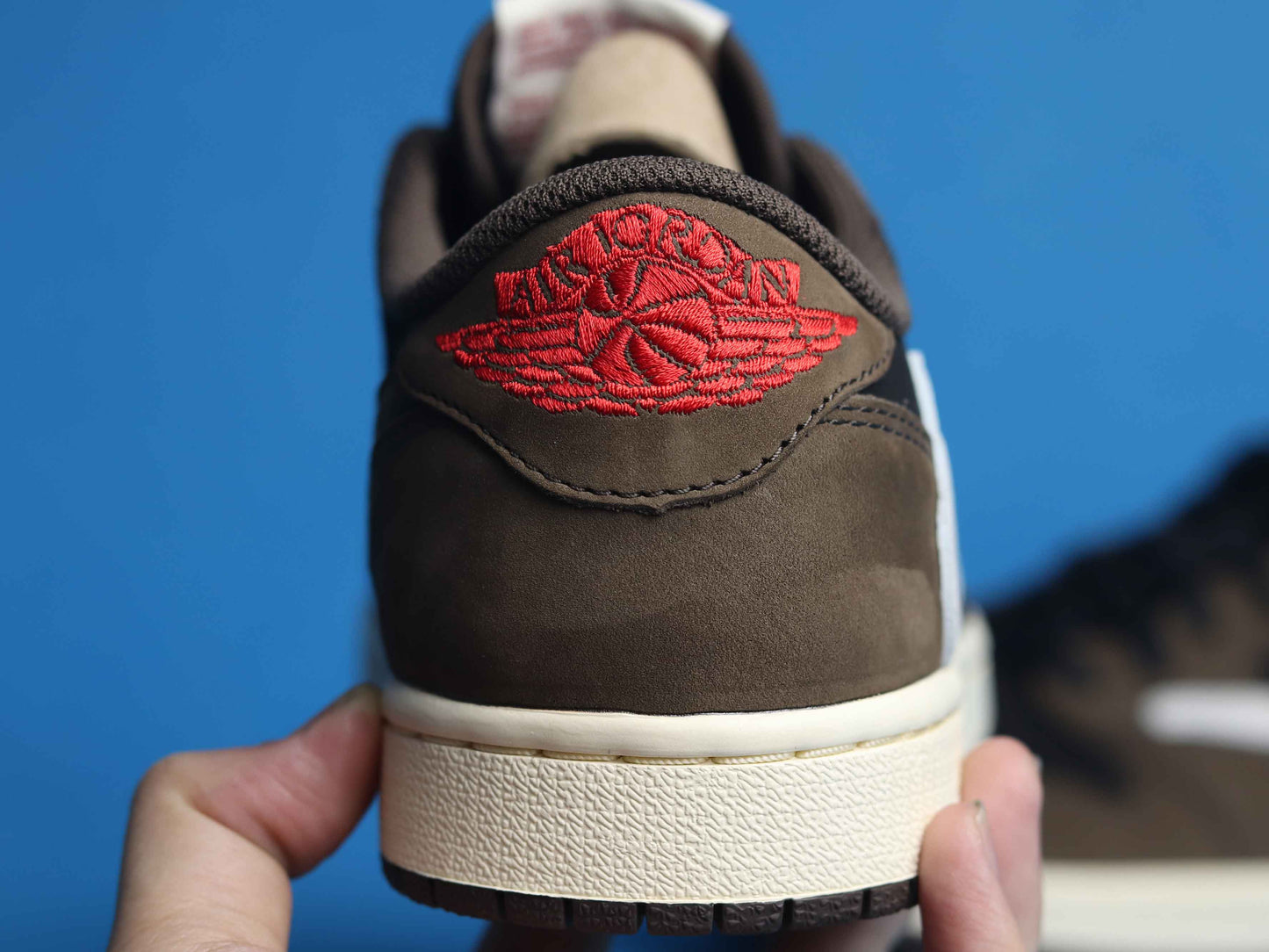 Jordan 1 low Travis Scott "Mocha"