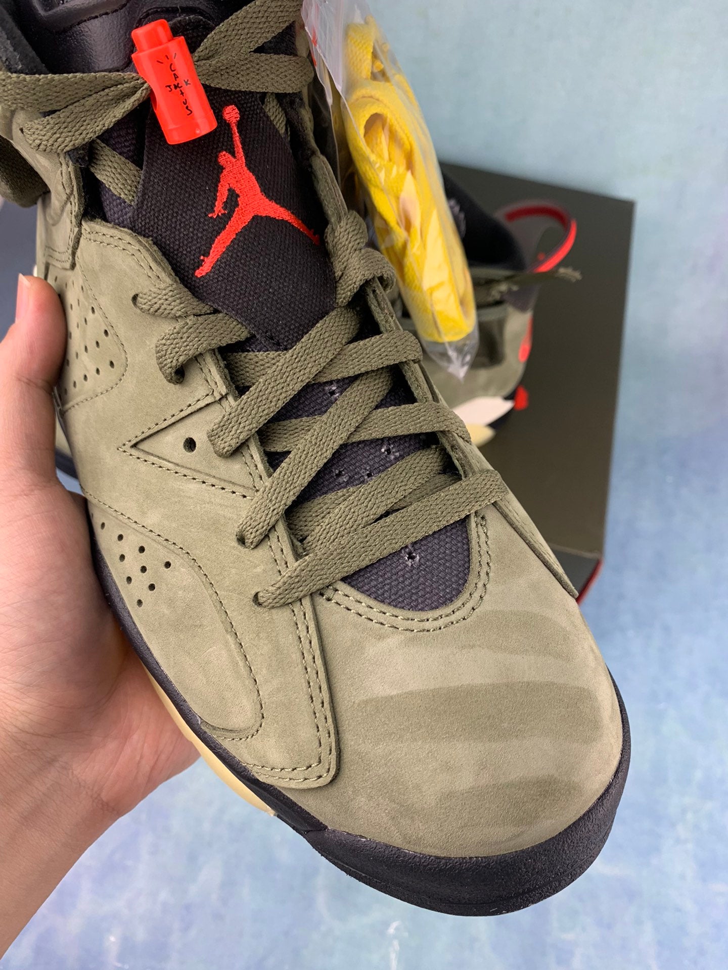 Jordan 6 Travis Scott