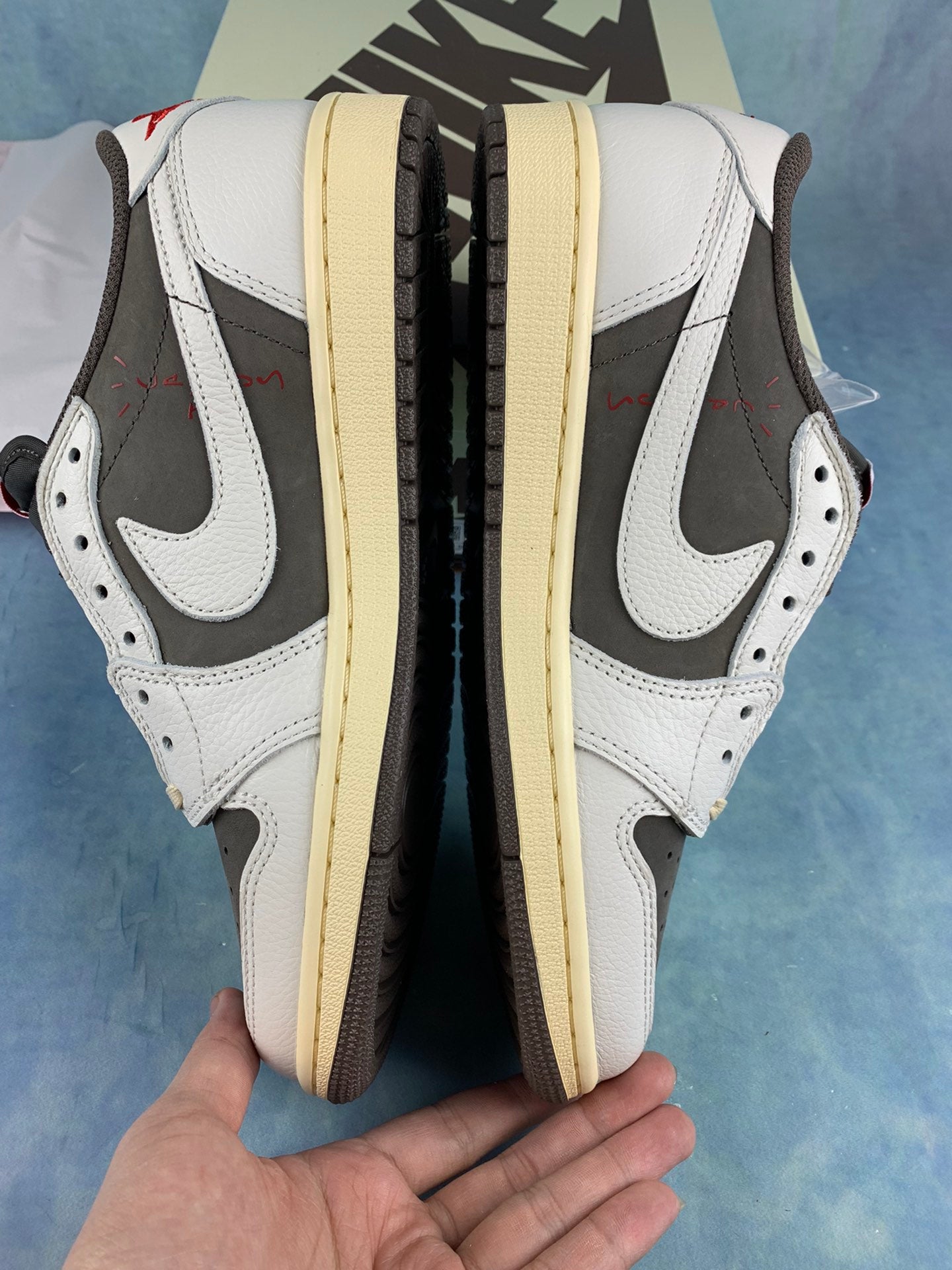 Jordan 1 low Travis Scott "Reverse Mocha"