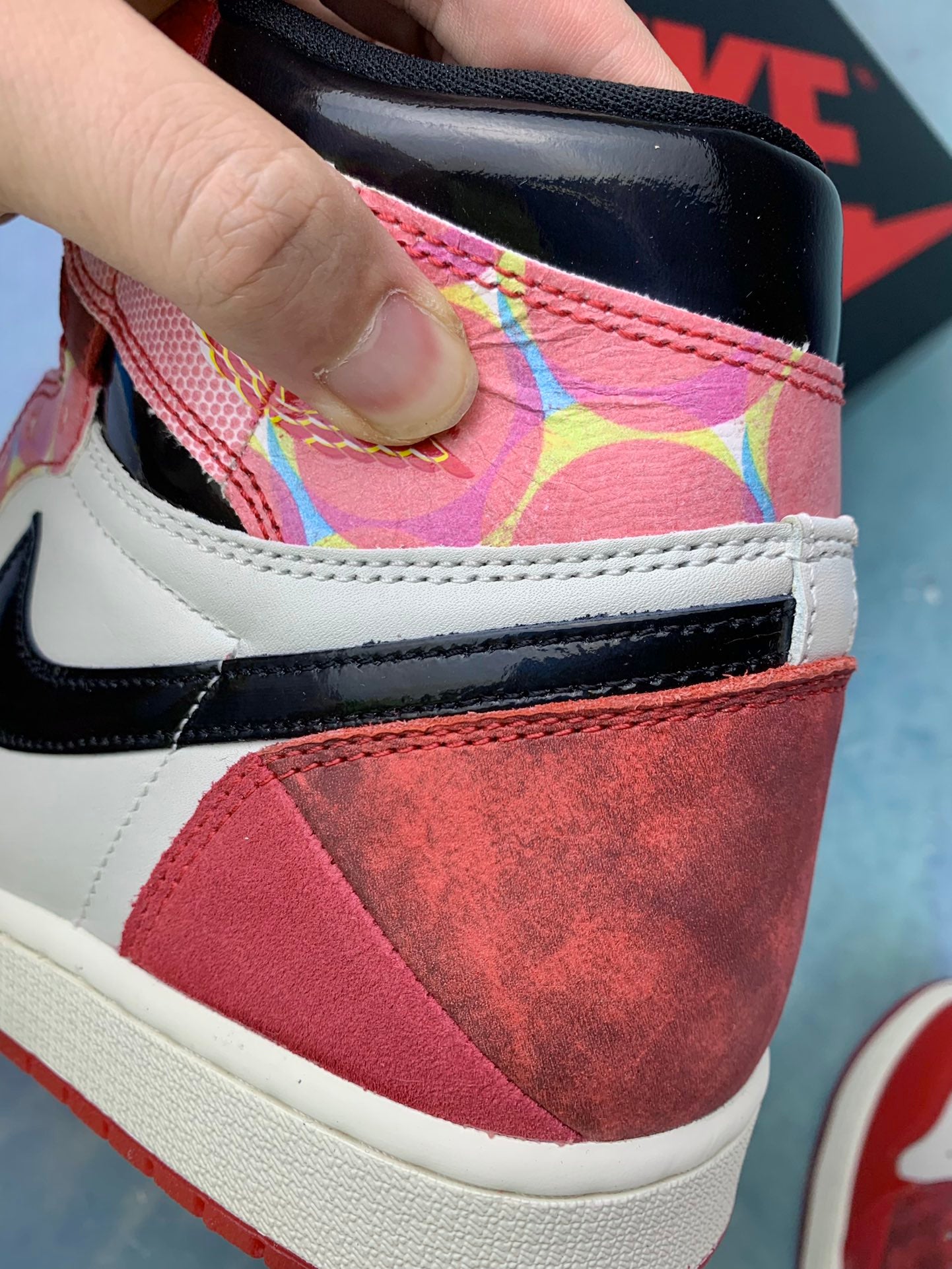 Jordan 1 High "Spider-man Across The Spider-Verse"