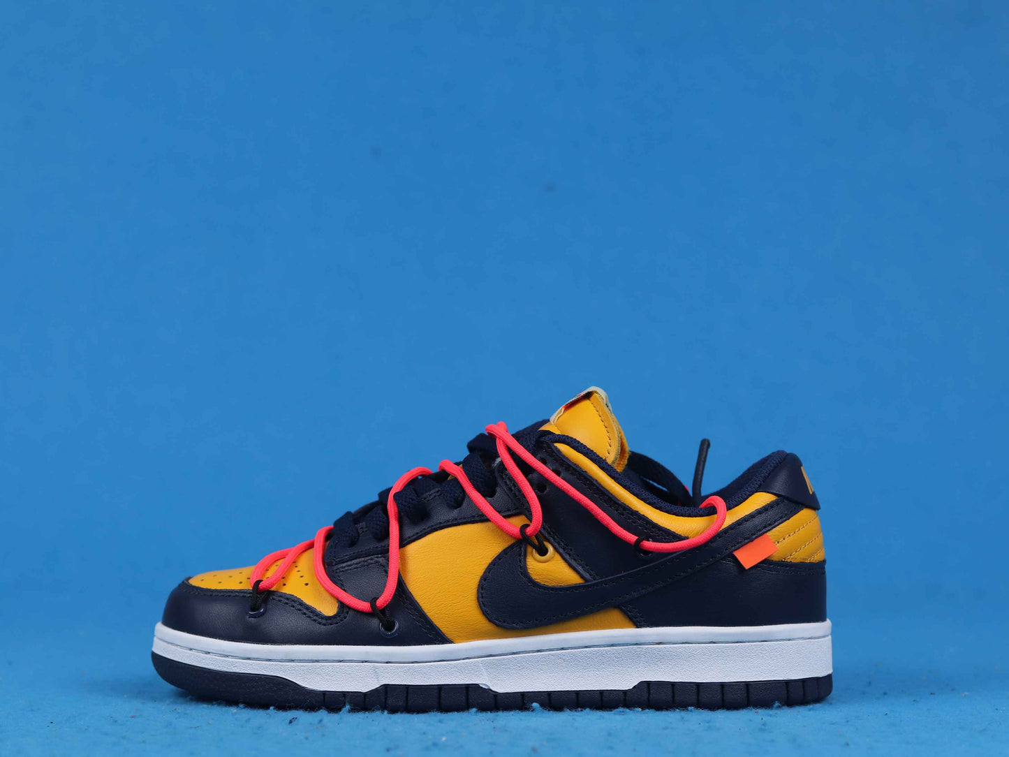 Dunk low "Off White University Gold Midnight Navy"